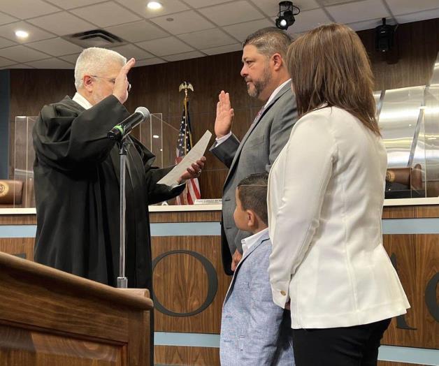Toma posesión el nuevo comisionado de McAllen
