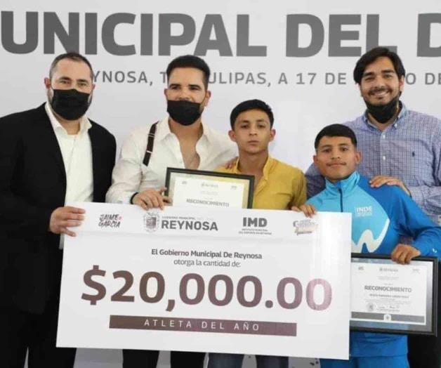 Son Paredes y Rodríguez los Atletas del Año Son Paredes y Rodríguez los Atletas del Año