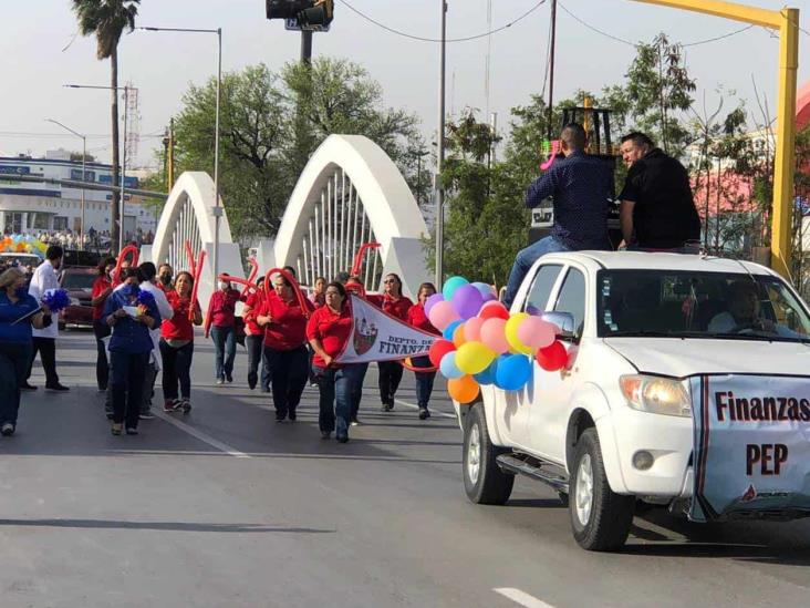 Reanudan desfile petrolero tras 14 años de suspensión Reanudan desfile petrolero tras 14 años de suspensión