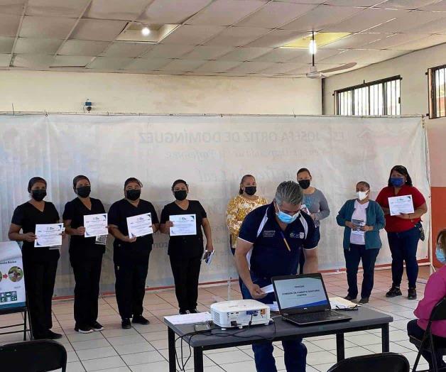 Capacitan la Coepris al personal de cooperativas