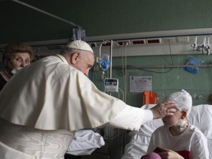 El Papa Francisco visita a los 19 niños ucranianos hospitalizados en Roma El Papa Francisco visita a los 19 niños ucranianos hospitalizados en Roma
