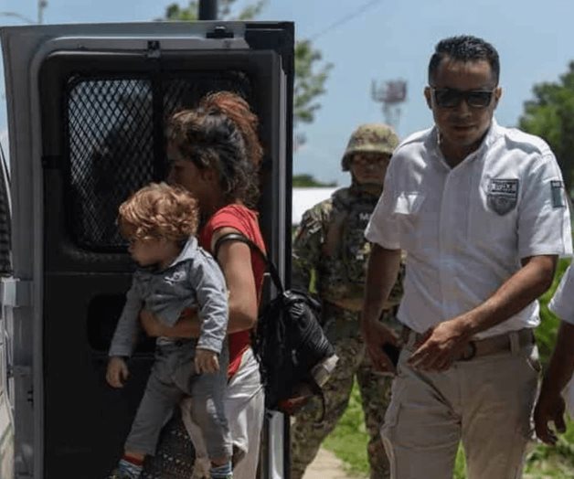 Caen a 2 polleros en persecución