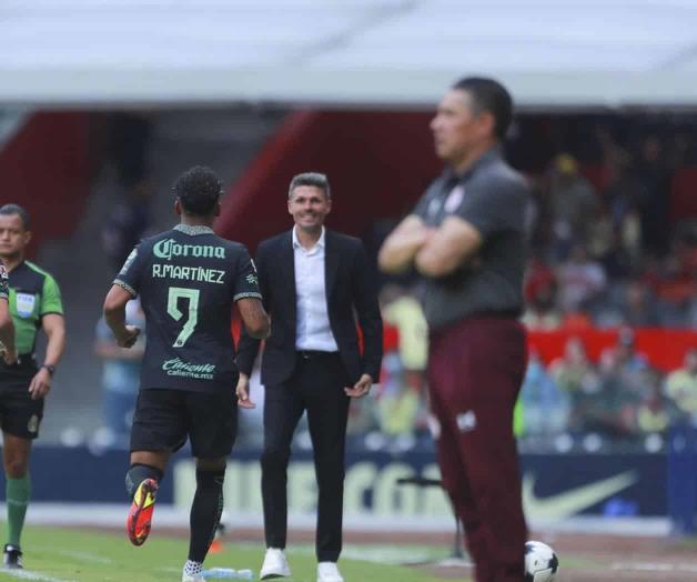 ‘Nacho’ no se va, por ahora