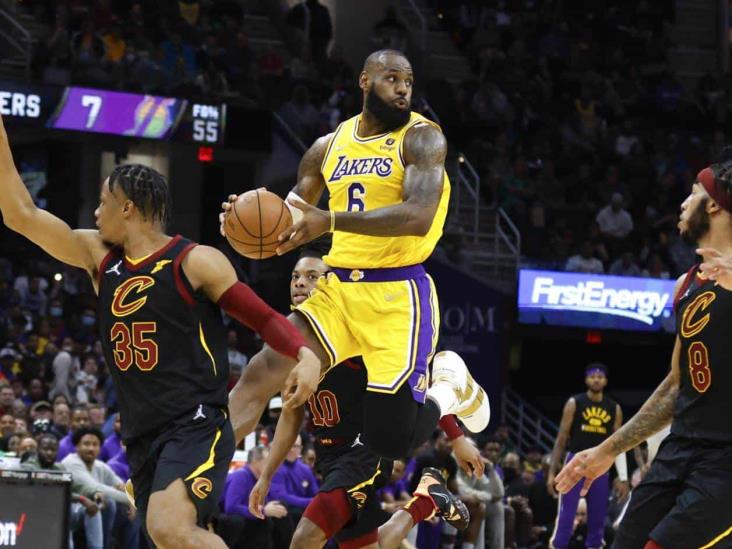 Lebron James Anota 38 Puntos Y Ganan Lakers 3901