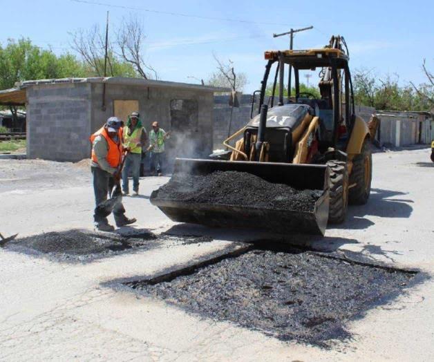 Rehabilitan vialidades