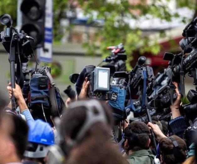 Gobierno federal inscribirá en IMSS a periodistas independientes