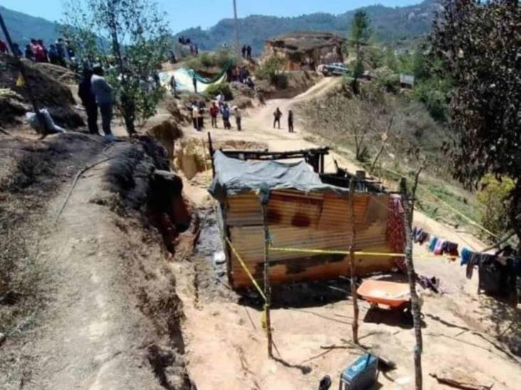 Incendio consume casa de madera y mueren seis menores de edad en San José Tilapa, Oaxaca Incendio consume casa de madera y mueren seis menores de edad en San José Tilapa, Oaxaca