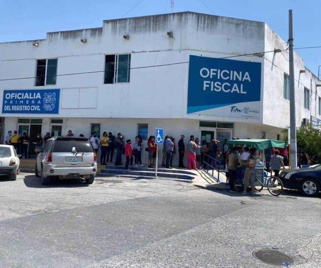 Aprovechan descuentos en pago de derechos vehiculares