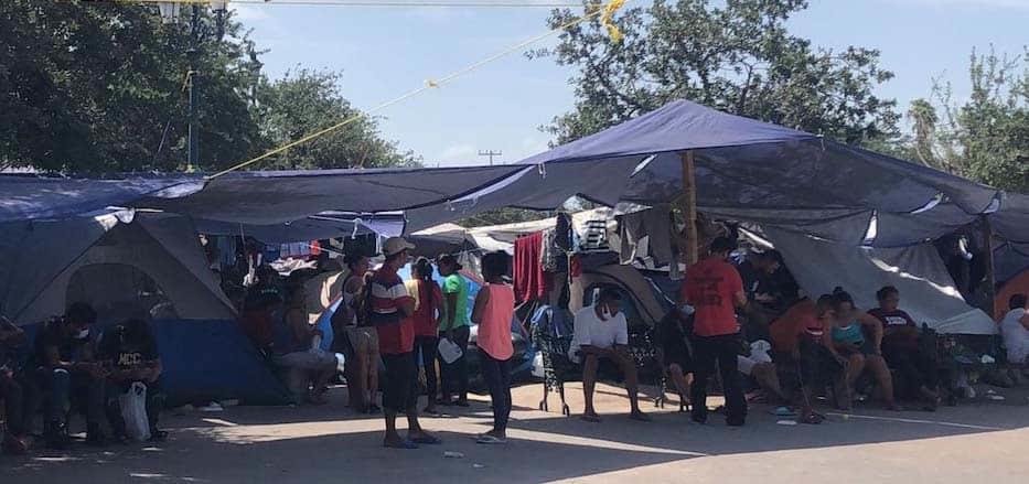 Condicionan ‘darles’ asilo; deben aceptar traslado a refugio