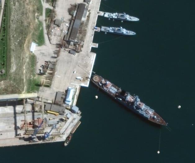 Ucrania dice que hundió un buque lanzamisiles ruso