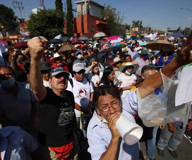 Replican ataques a Oposición afuera de San Lázaro