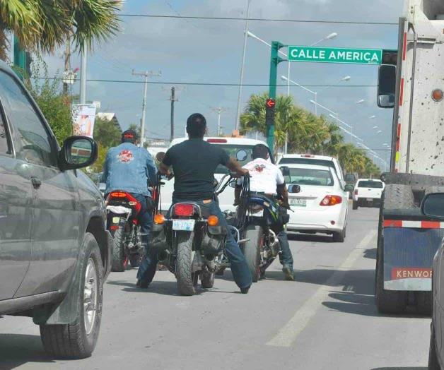 Van por motociclistas que no porten casco