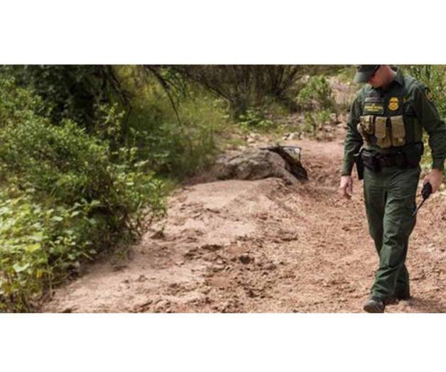 Arrastra el río Bravo soldado de la Guardia