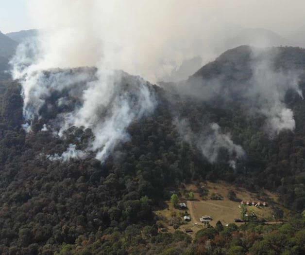 Tardan un mes en apagar fuego