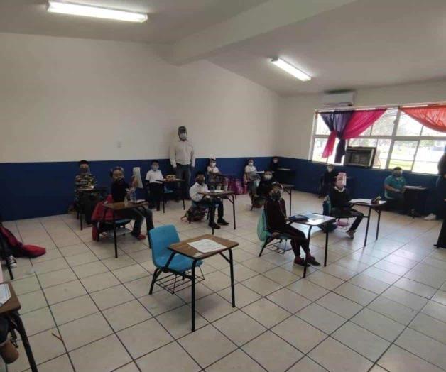 Regresan 13 mil alumnos a clases