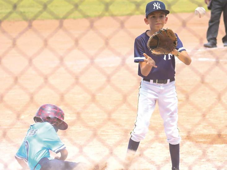 Inician Blue Jays con el pie derecho Inician Blue Jays con el pie derecho