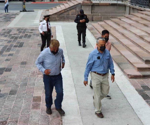 Recibe Samuel a papá de Yolanda