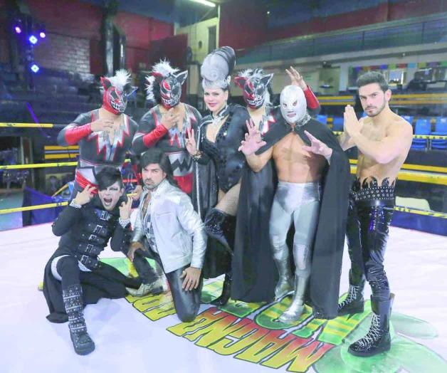 Lo atacan los ‘mostros’