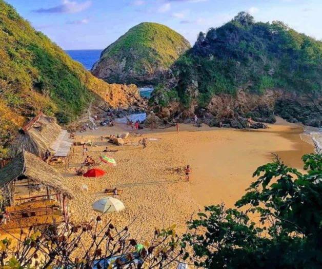 Multarán a quien tenga relaciones sexuales en playa nudista de Zipolite, Oaxaca