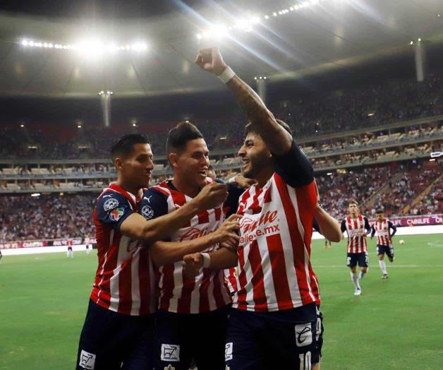 Logran Chivas cuarta victoria consecutiva: Vencen 1-0 a Necaxa Logran Chivas cuarta victoria consecutiva: Vencen 1-0 a Necaxa