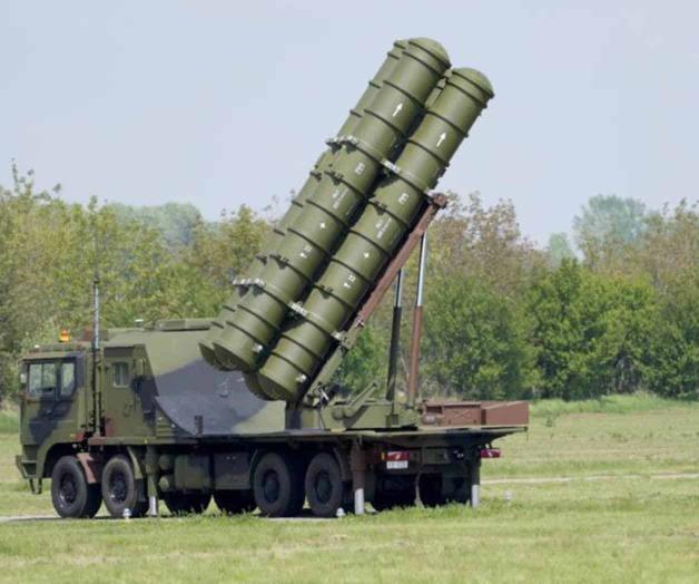 Serbia exhibe misiles antiaéreos chinos Serbia exhibe misiles antiaéreos chinos