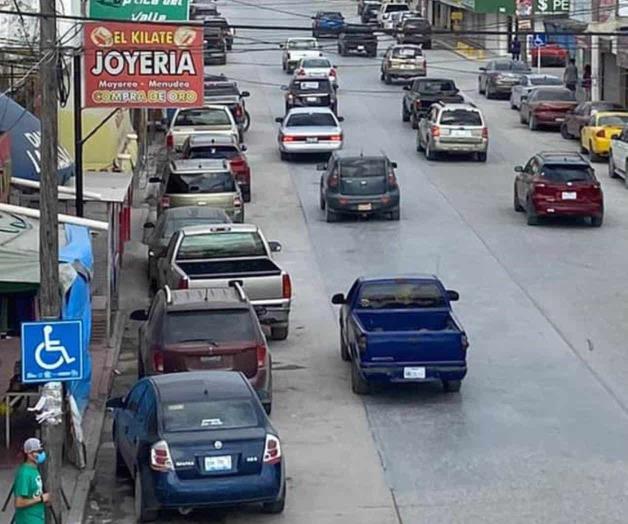 Regresa actividad en zona comercial