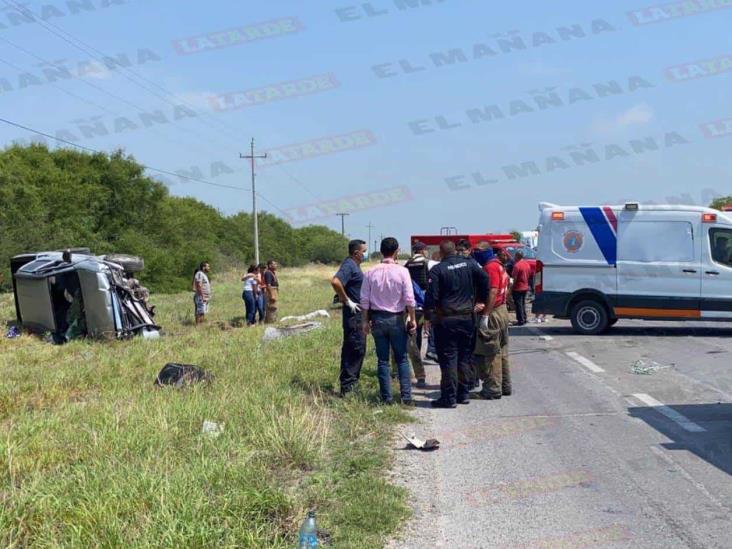 Carreterazo; un muerto y 11 heridos Carreterazo; un muerto y 11 heridos