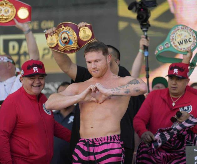 ¡Por la gloria! ¡Por la gloria!