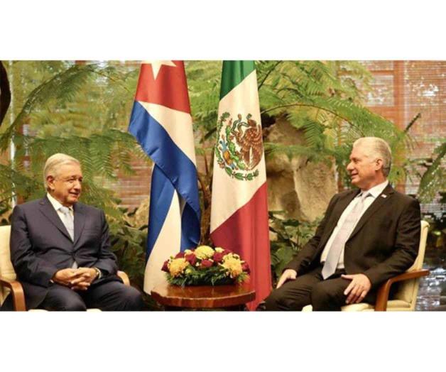 AMLO se reúne con Díaz-Canel en Cuba y coloca ofrenda floral en monumento a José Martí