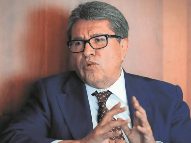 Monreal padece retraso de vuelo en AICM por 5 horas Monreal padece retraso de vuelo en AICM por 5 horas