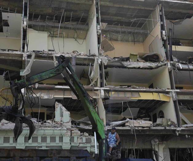 Buscan sobrevivientes en hotel Saratoga aún