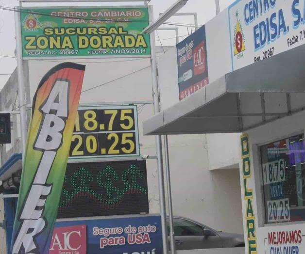 Despega el dólar en inicio de la semana