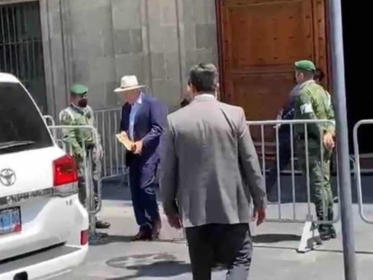 Embajador Ken Salazar cabildea en Palacio Embajador Ken Salazar cabildea en Palacio