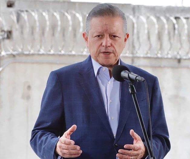 Asiste Robles a reunión de Zaldívar con reclusas