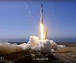 SpaceX lanza 53 satélites Starlink desde California