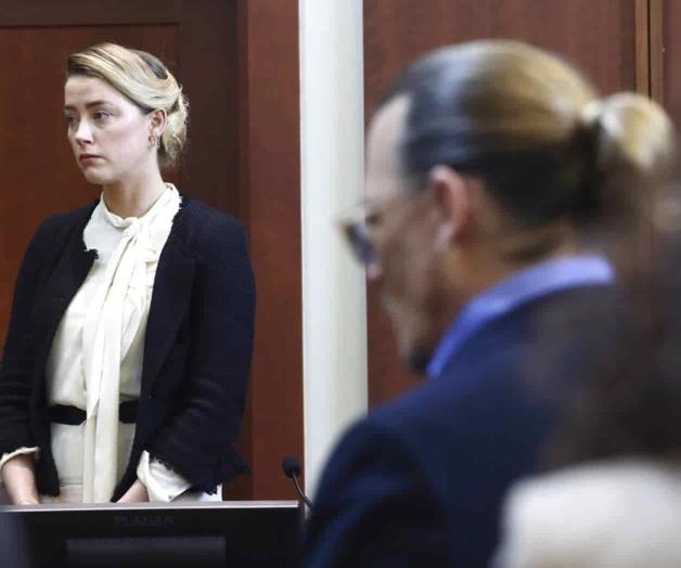 Jurado ve fotos de cara hinchada de Heard tras riña con Depp