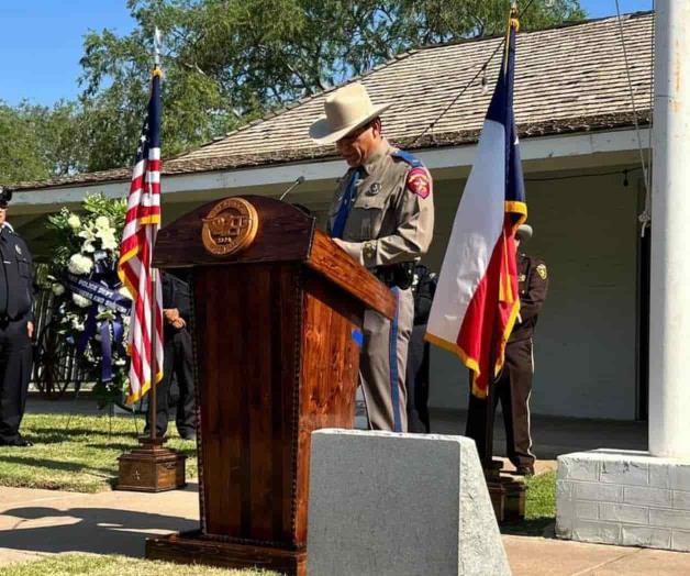 Conmemoran a los caídos en cumplimiento del deber