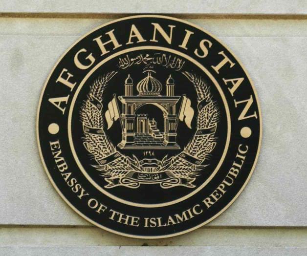 EEUU toma control de embajada y consulados afganos del país