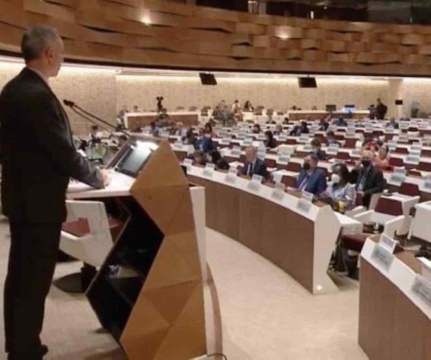 Culpa Gatell al neoliberalismo de la crisis en salud