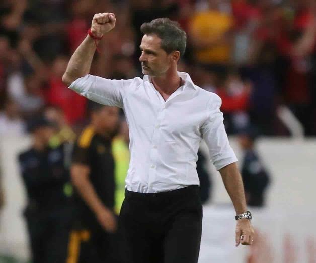 Diego Cocca seguirá como DT del Atlas