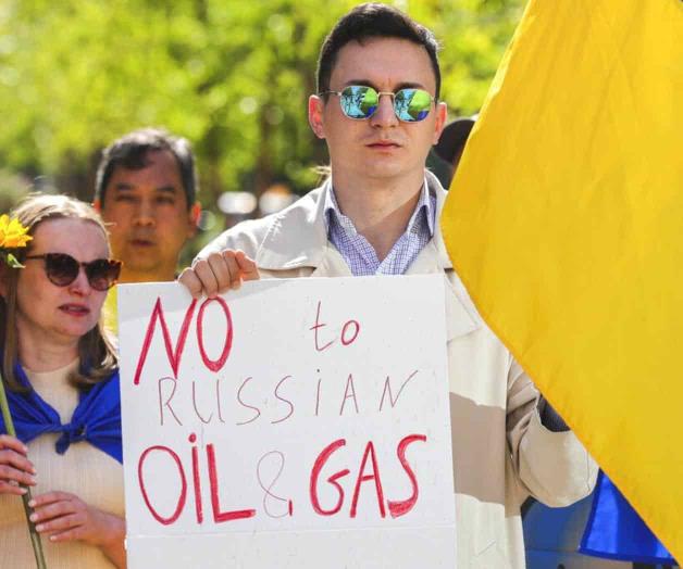 Precios de crudo restarían peso a embargo petrolero a Rusia