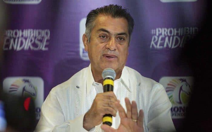 Reportan delicado a El Bronco tras operaciones del intestino