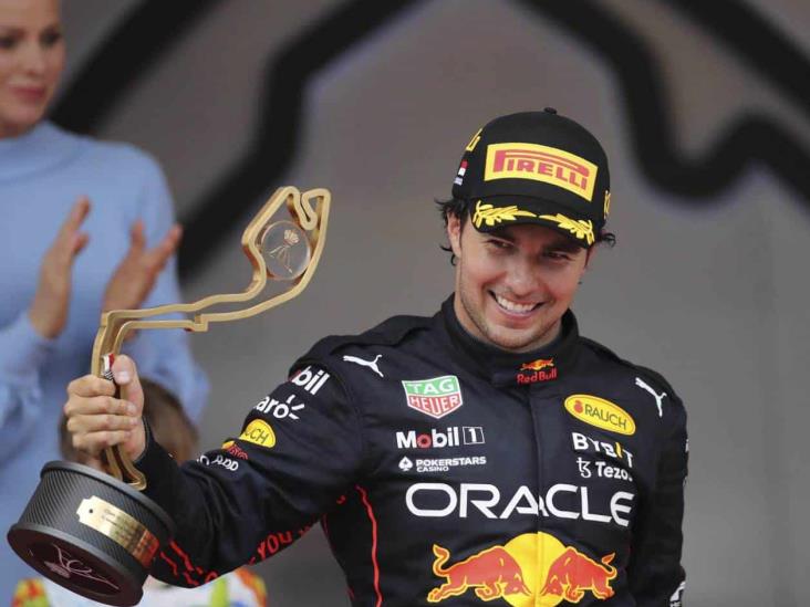 ¡Le dan alas! Firma Checo hasta 2024 ¡Le dan alas! Firma Checo hasta 2024