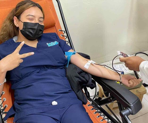 Estudiantes altruistas regalan sangre y vida