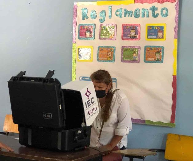 Tienen adultos mayores dificultad para votar electrónicamente