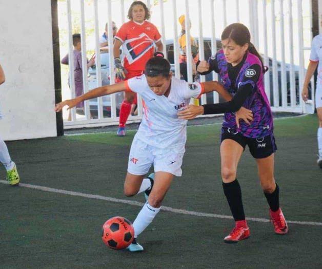 Sacan la casta y los tres puntos