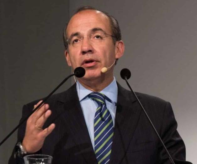 Responde FCH: ‘No, no somos iguales. Bendito sea Dios’