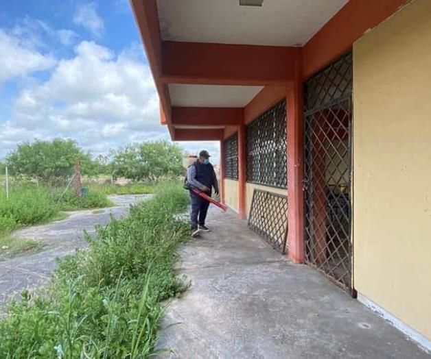 Cierran oficinas de educación por brote de Covid