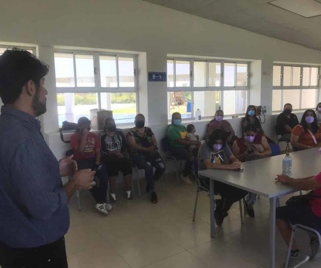 Se capacitan mujeres en la construcción por la paz