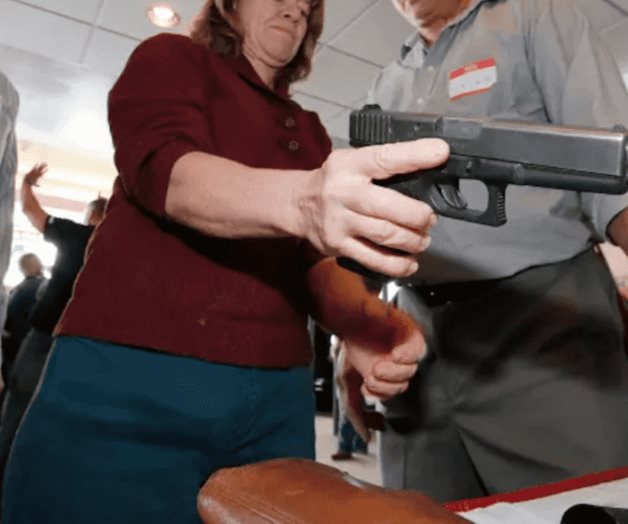 Rechazan maestros dar clases armados